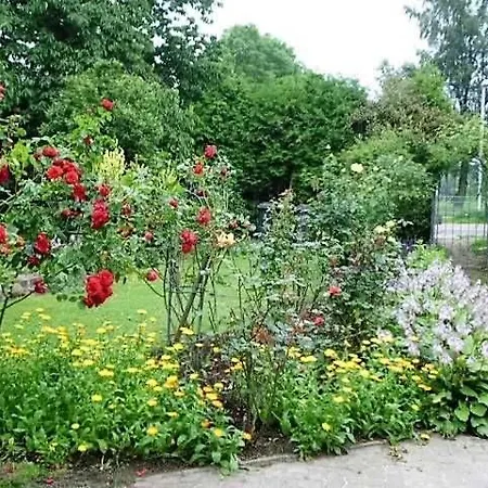 アパート Rosenhof Mölln-Medow